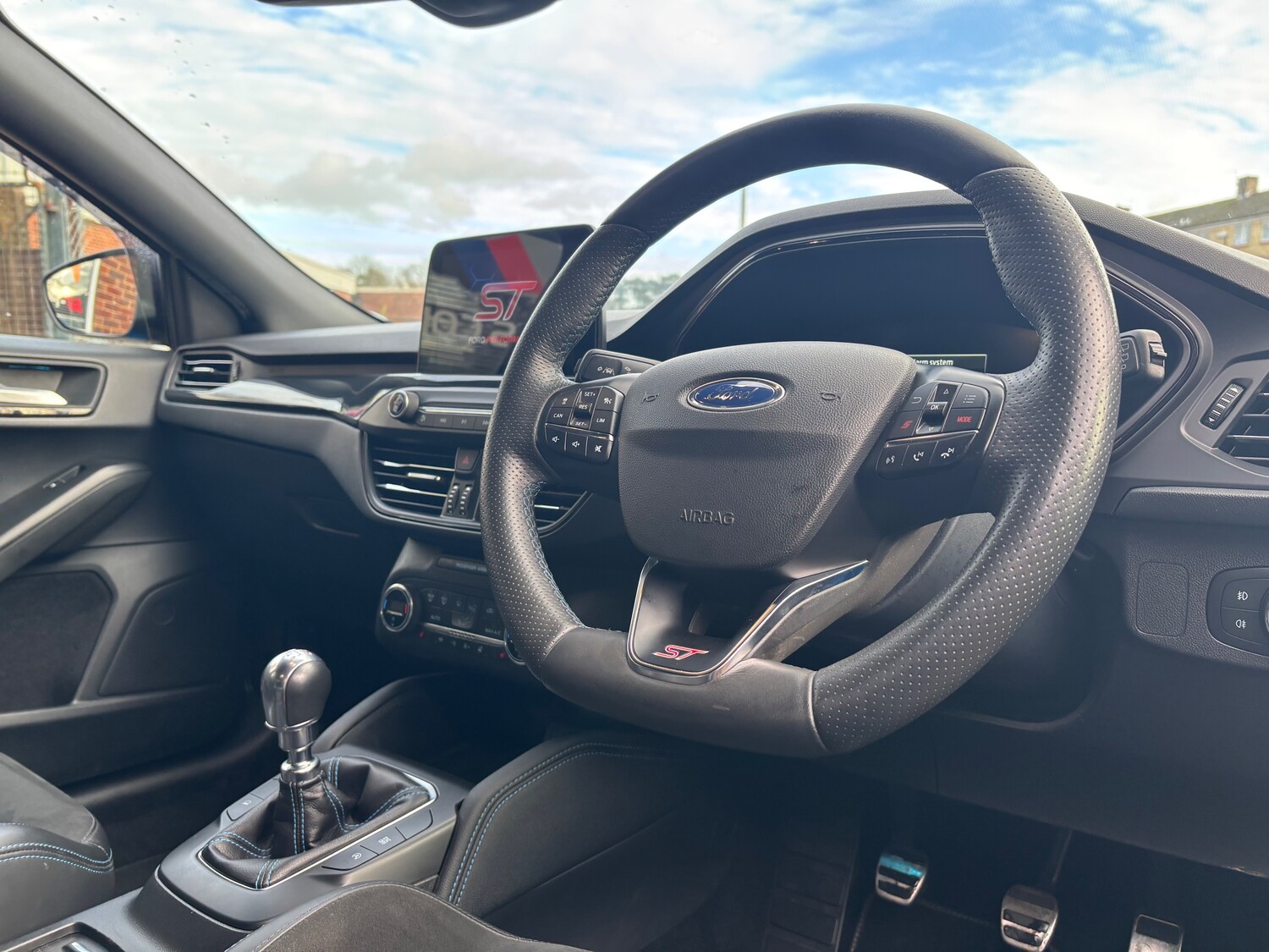 Used Ford Focus 2021 for sale - 76836577: Photo 15