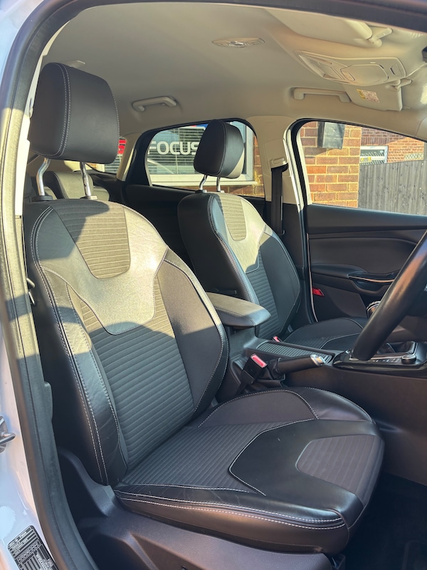 Used Ford Focus 2017 for sale - 76305286: Photo 18