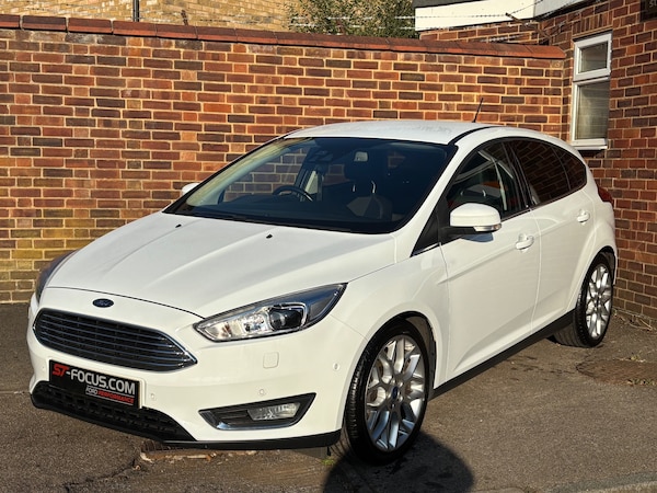 Used Ford Focus 2017 for sale - 76305286: Photo 5