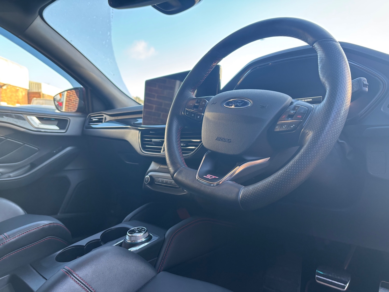 Used Ford Focus 2023 for sale - 76693567: Photo 16