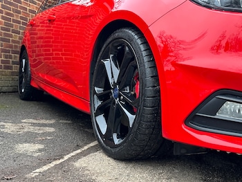 Used Ford Focus 2017 for sale - 76980001: Photo