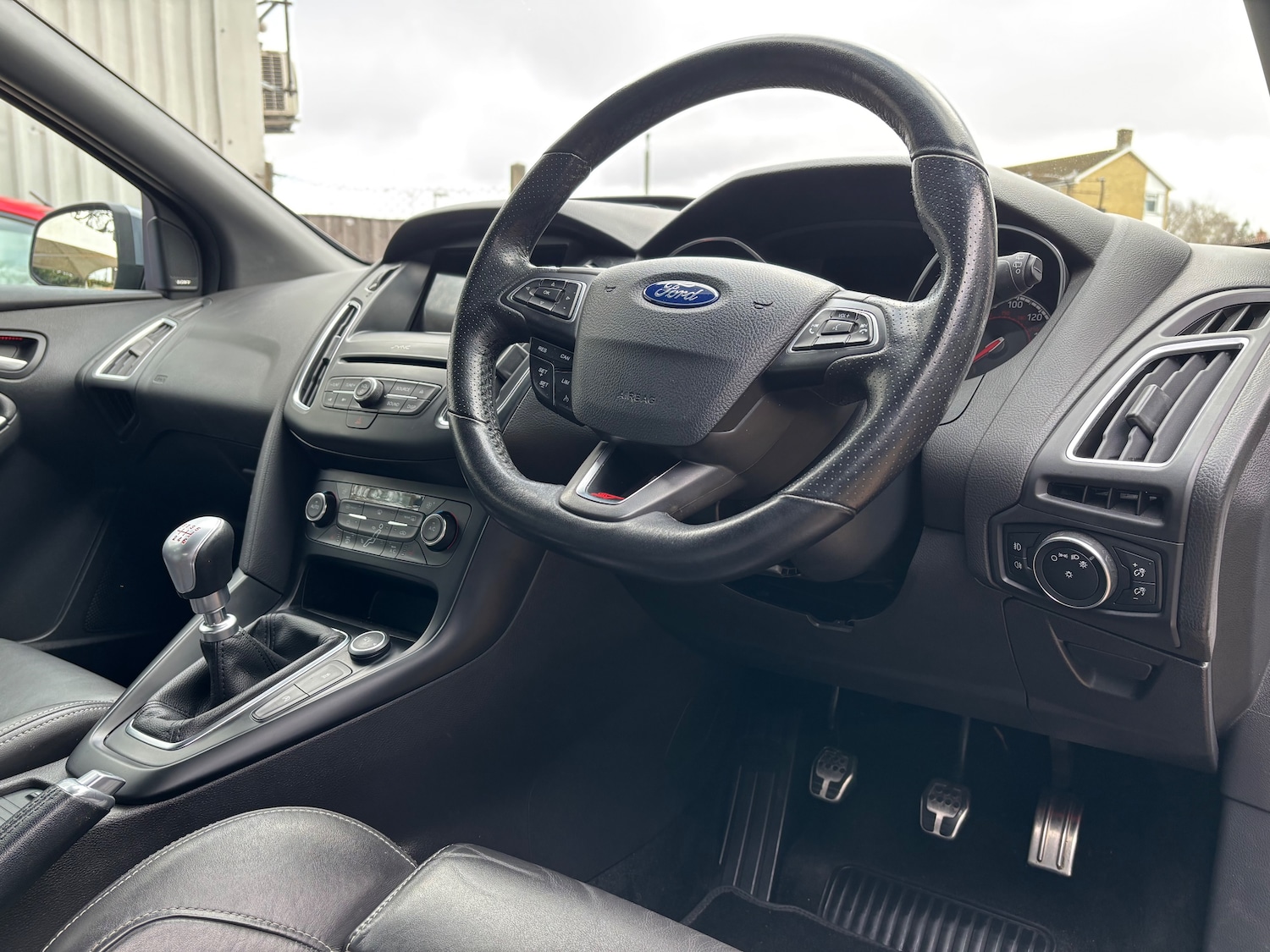 Used Ford Focus 2017 for sale - 76836568: Photo 12