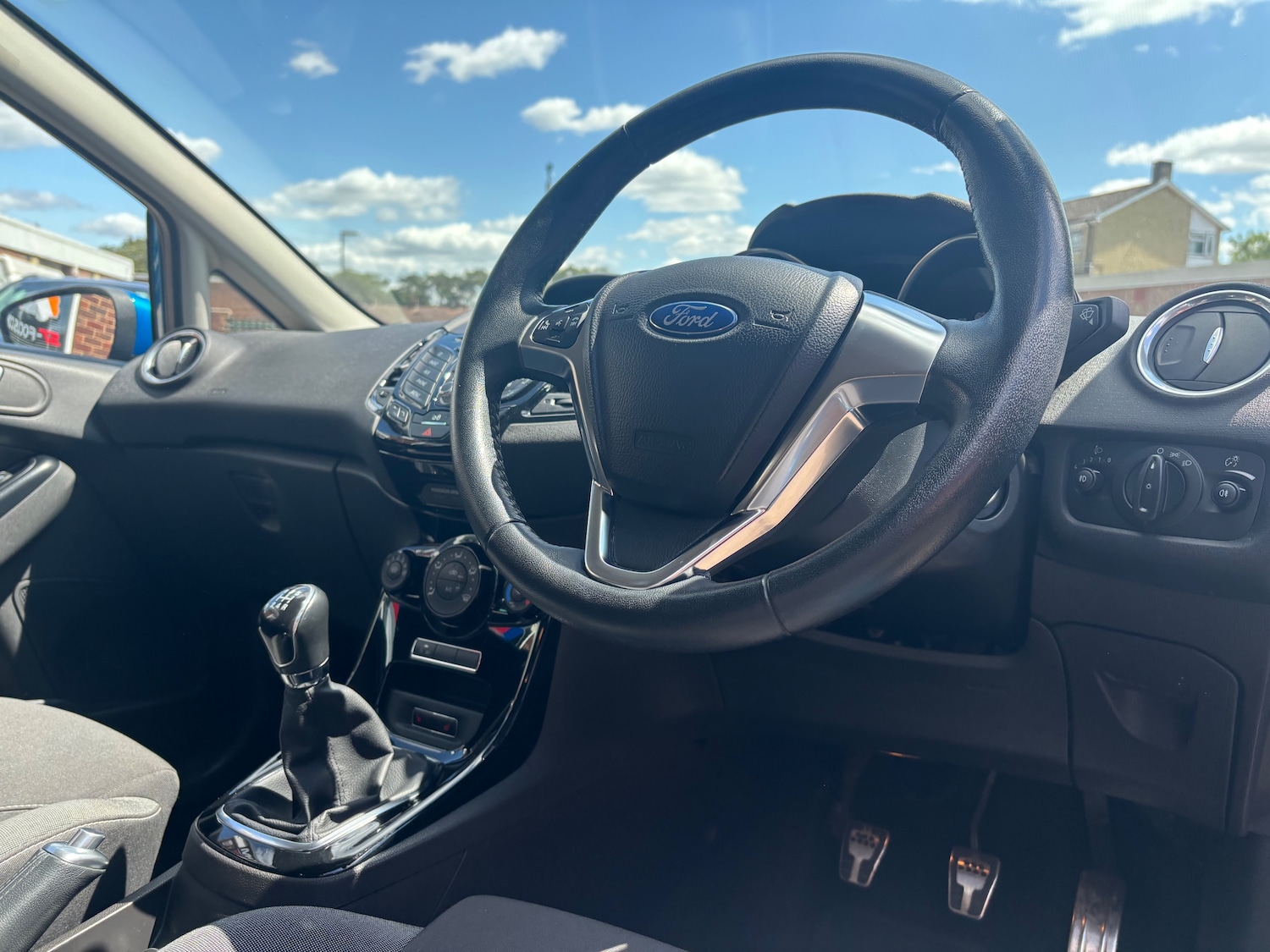 Used Ford Fiesta 2015 for sale - 76604295: Photo 14