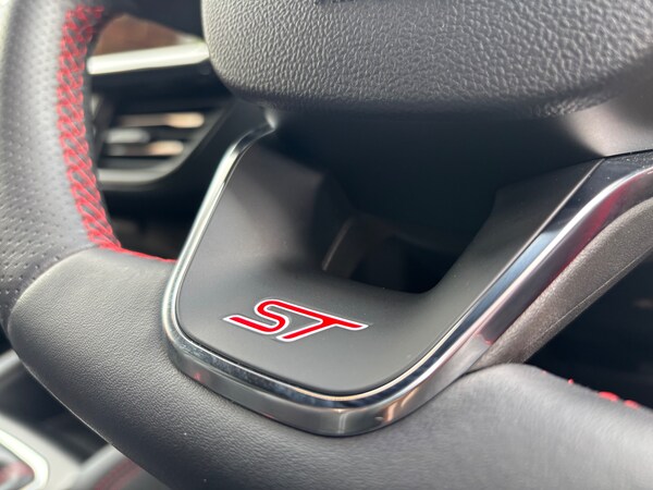 Used Ford Focus 2023 for sale - 74871728: Photo 18
