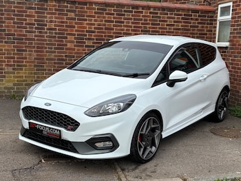 Used Ford Fiesta 2018 for sale - 76128012: Photo 4