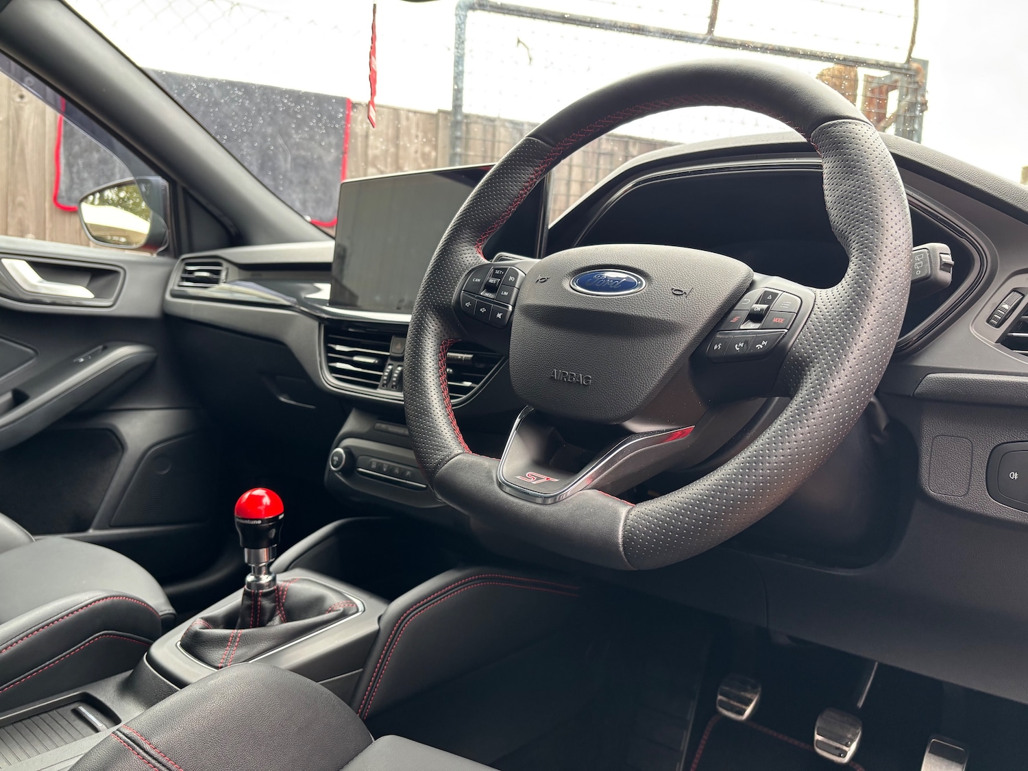 Used Ford Focus 2023 for sale - 76453692: Photo 19