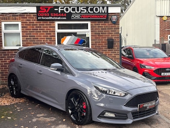 Used Ford Focus 2017 for sale - 76490943: Photo