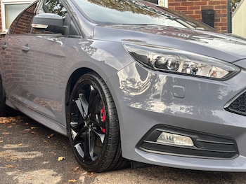 Used Ford Focus 2017 for sale - 76490943: Photo