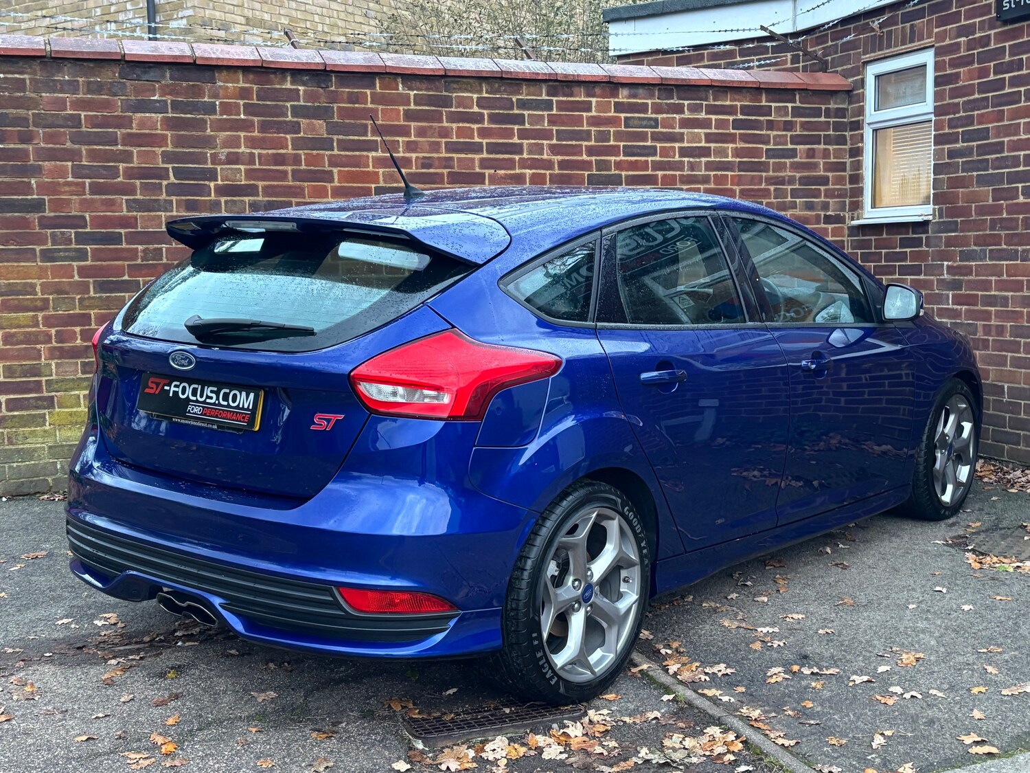 Used Ford Focus 2015 for sale - 76663117: Photo 13