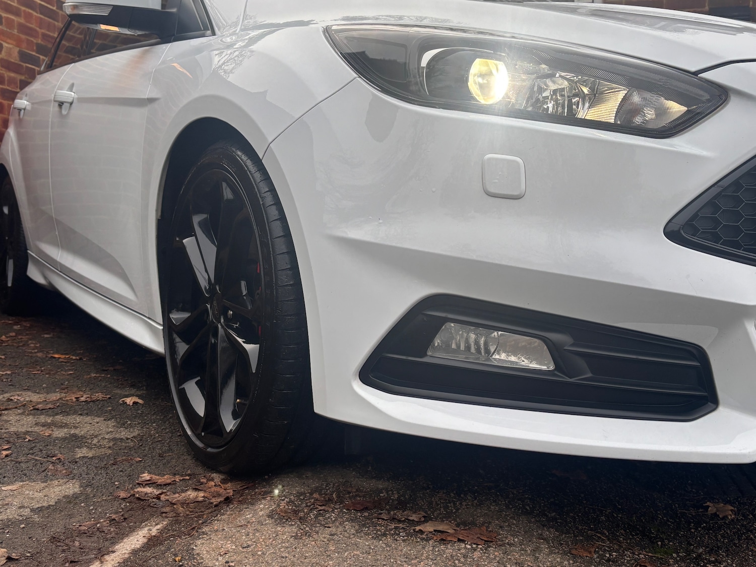 Used Ford Focus 2017 for sale - 76697808: Photo 3