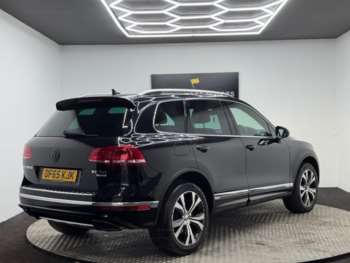 Used Volkswagen Touareg 2015 for sale - 73706210: Photo
