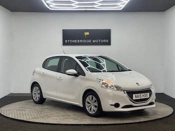 Used Peugeot 208 2015 for sale - 75551778: Photo