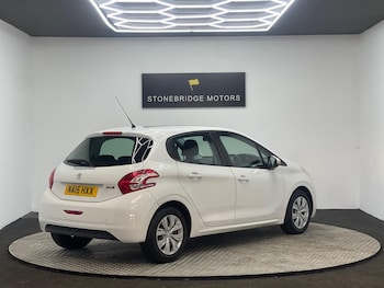 Used Peugeot 208 2015 for sale - 75551778: Photo