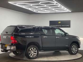 Used Toyota Hilux 2017 for sale - 74174217: Photo