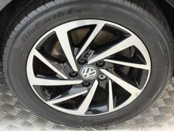 Used Volkswagen Golf 2019 for sale - 74860869: Photo