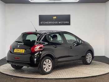 Used Peugeot 208 2014 for sale - 75809544: Photo