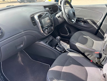 Used Renault Captur 2015 for sale - 75776262: Photo