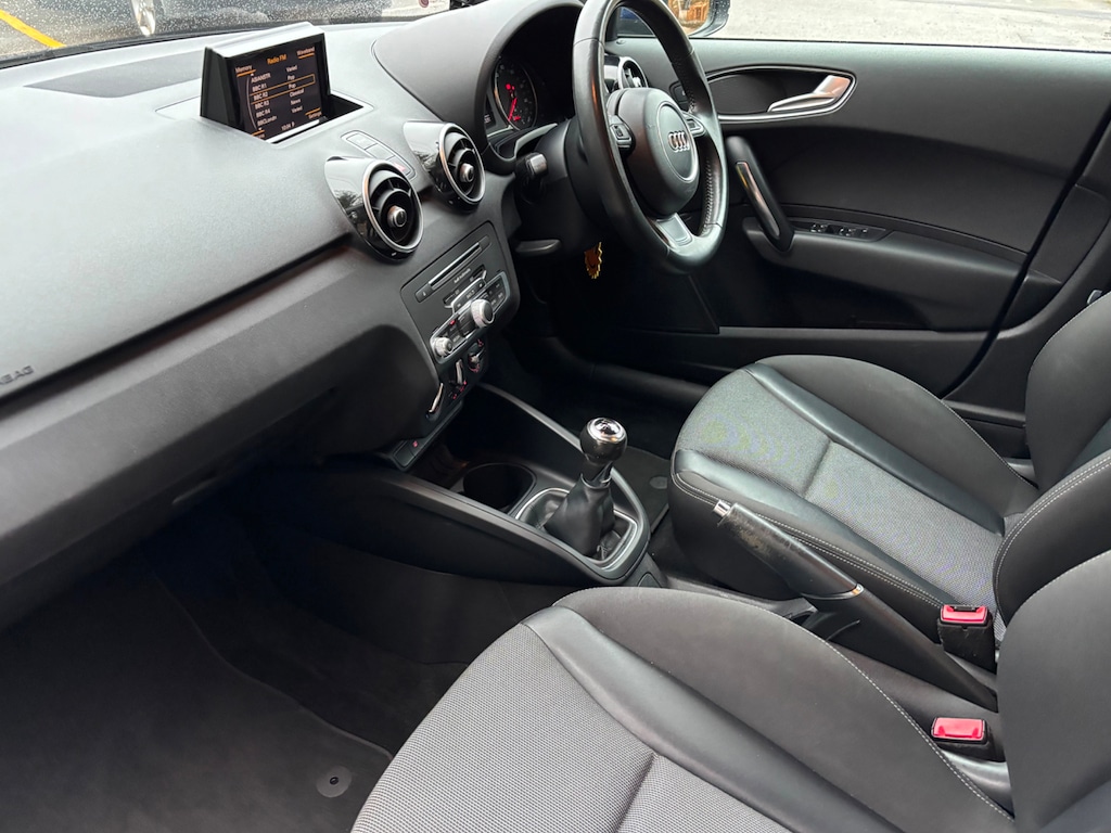 Used Audi A1 2016 for sale - 76507795: Photo 2