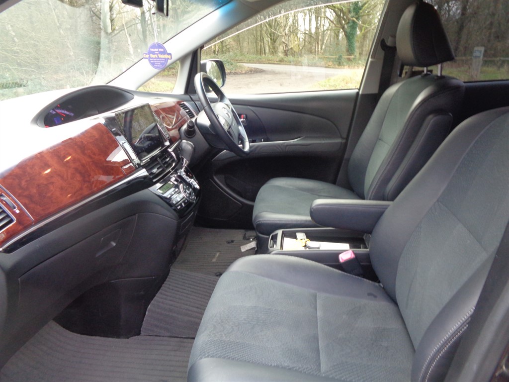 Used Toyota Estima 2023 for sale - 76209066: Photo 6