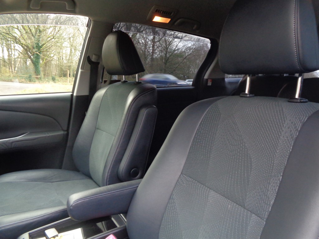 Used Toyota Estima 2023 for sale - 76209066: Photo 7