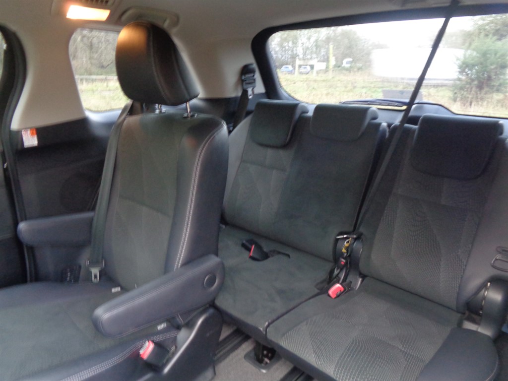 Used Toyota Estima 2023 for sale - 76209066: Photo 9