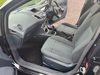 Used Ford Fiesta 2011 for sale - 76479988: Photo