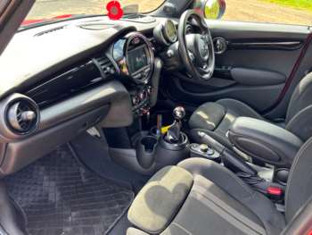 Used MINI Hatch 2018 for sale - 74423143: Photo