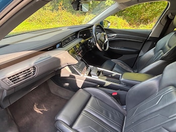 Used Audi e-tron 2020 for sale - 76172512: Photo