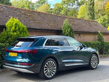 Used Audi e-tron 2020 for sale - 76172512: Photo