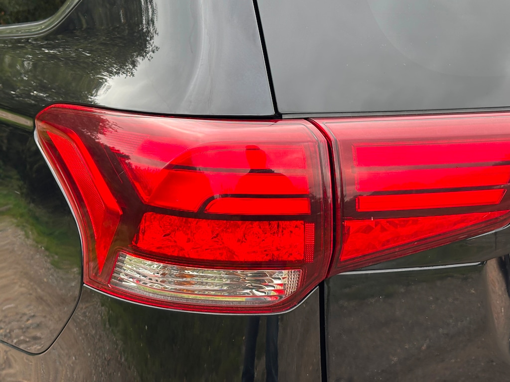 Used Mitsubishi Outlander 2017 for sale - 76196195: Photo 10