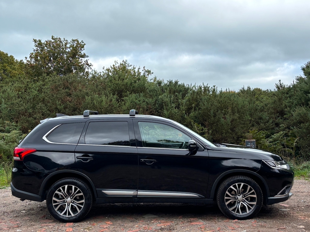 Used Mitsubishi Outlander 2017 for sale - 76196195: Photo 5