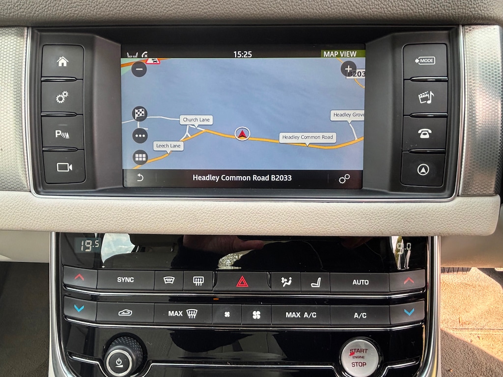 Used Jaguar XF 2018 for sale - 76378661: Photo 7