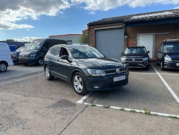 Volkswagen - Tiguan