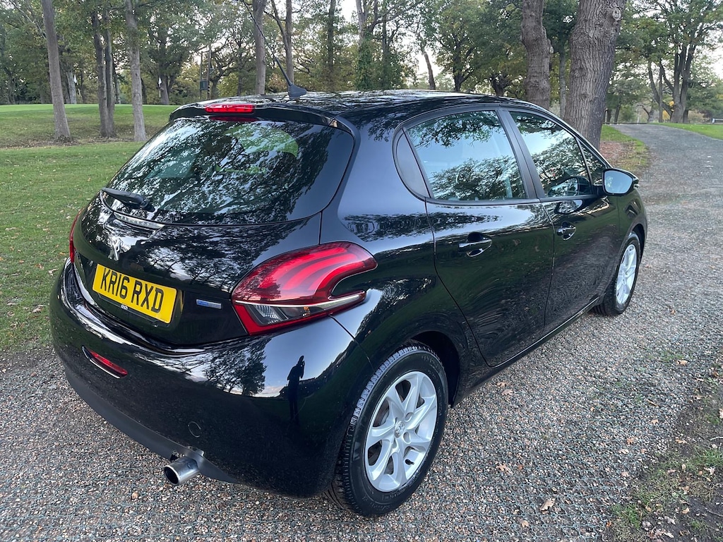 Used Peugeot 208 2016 for sale - 76415455: Photo 4