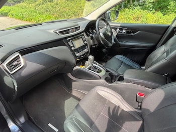 Used Nissan Qashqai 2017 for sale - 75571604: Photo