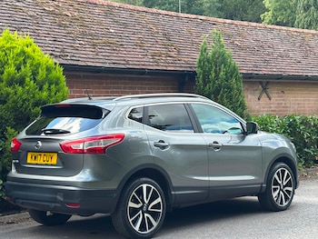 Used Nissan Qashqai 2017 for sale - 75571604: Photo