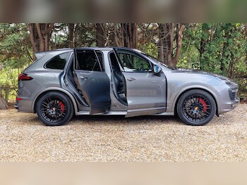 Used Porsche Cayenne 2015 for sale - 75743587: Photo