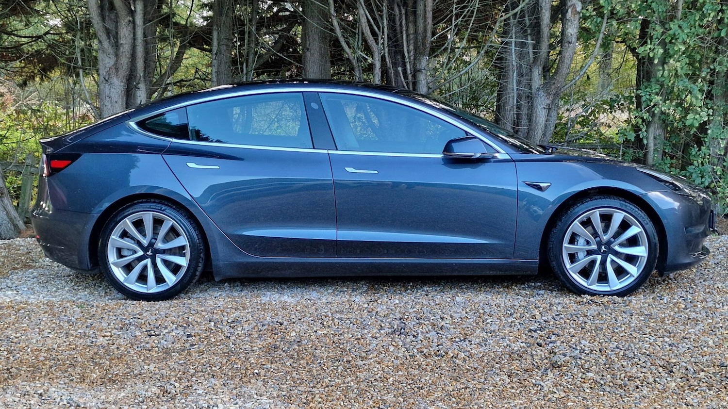 Used Tesla Model 3 2020 for sale - 76439956: Photo 2