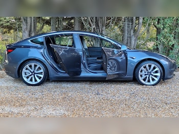 Used Tesla Model 3 2020 for sale - 76439956: Photo