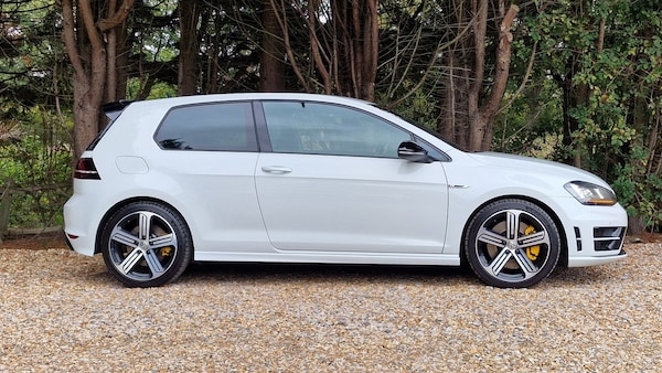 Used Volkswagen Golf 2017 for sale - 76286958: Photo 2
