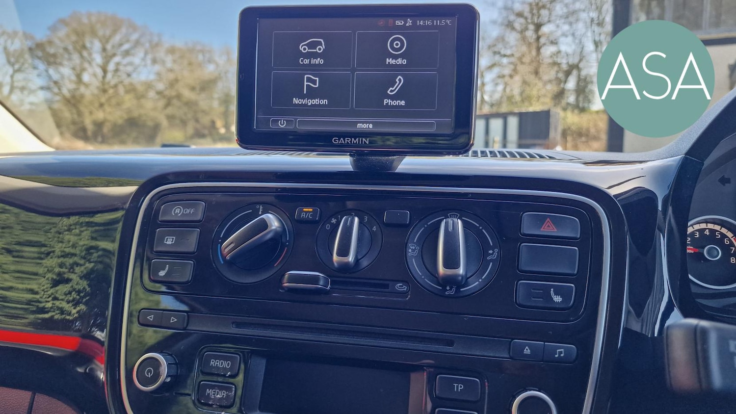 Used Volkswagen up! 2014 for sale - 77953947: Photo 12