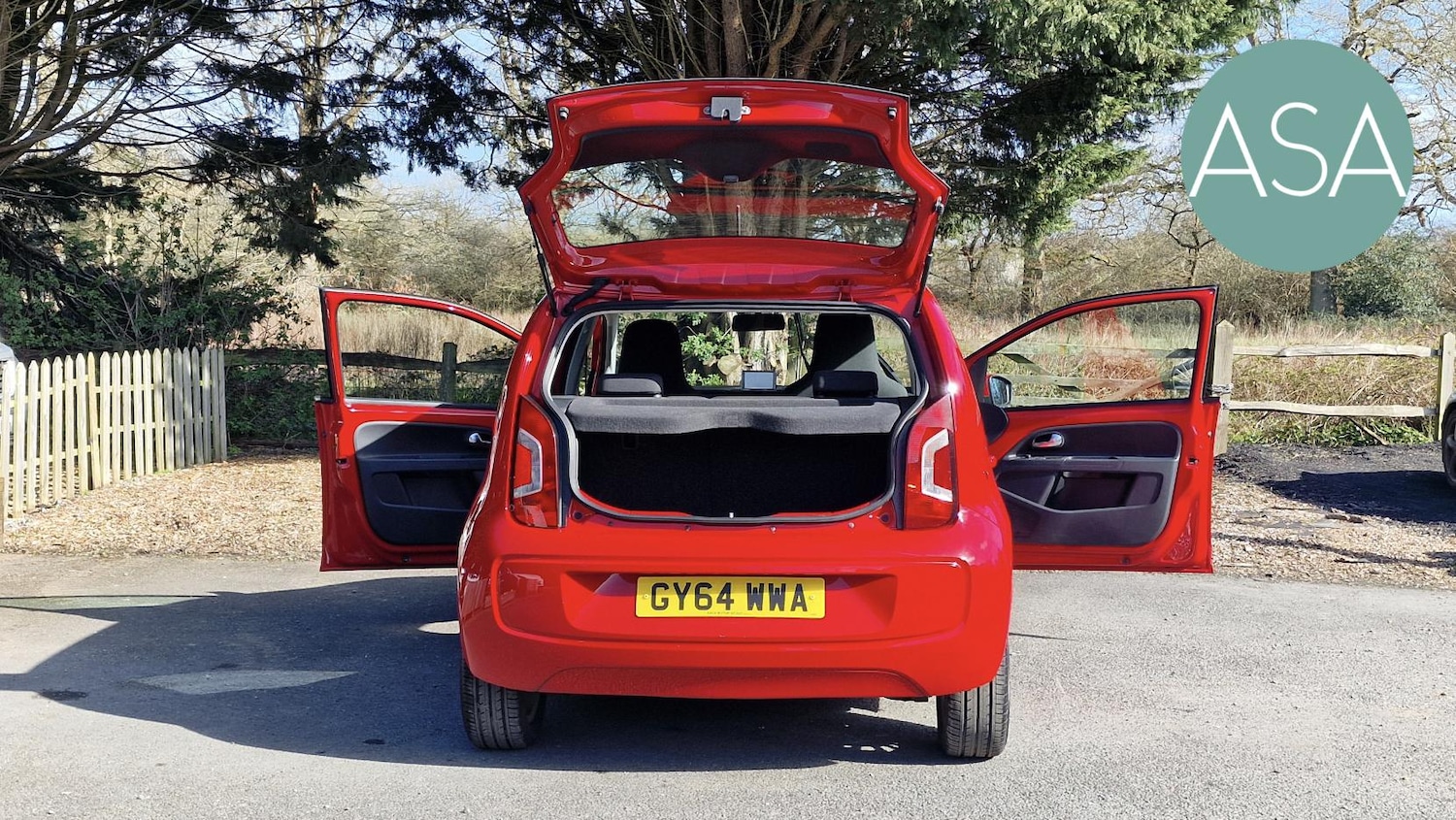 Used Volkswagen up! 2014 for sale - 77953947: Photo 28