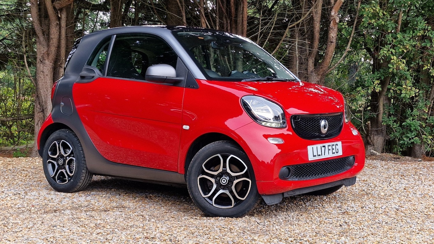Used smart fortwo 2017 for sale - 76198174: Photo 1