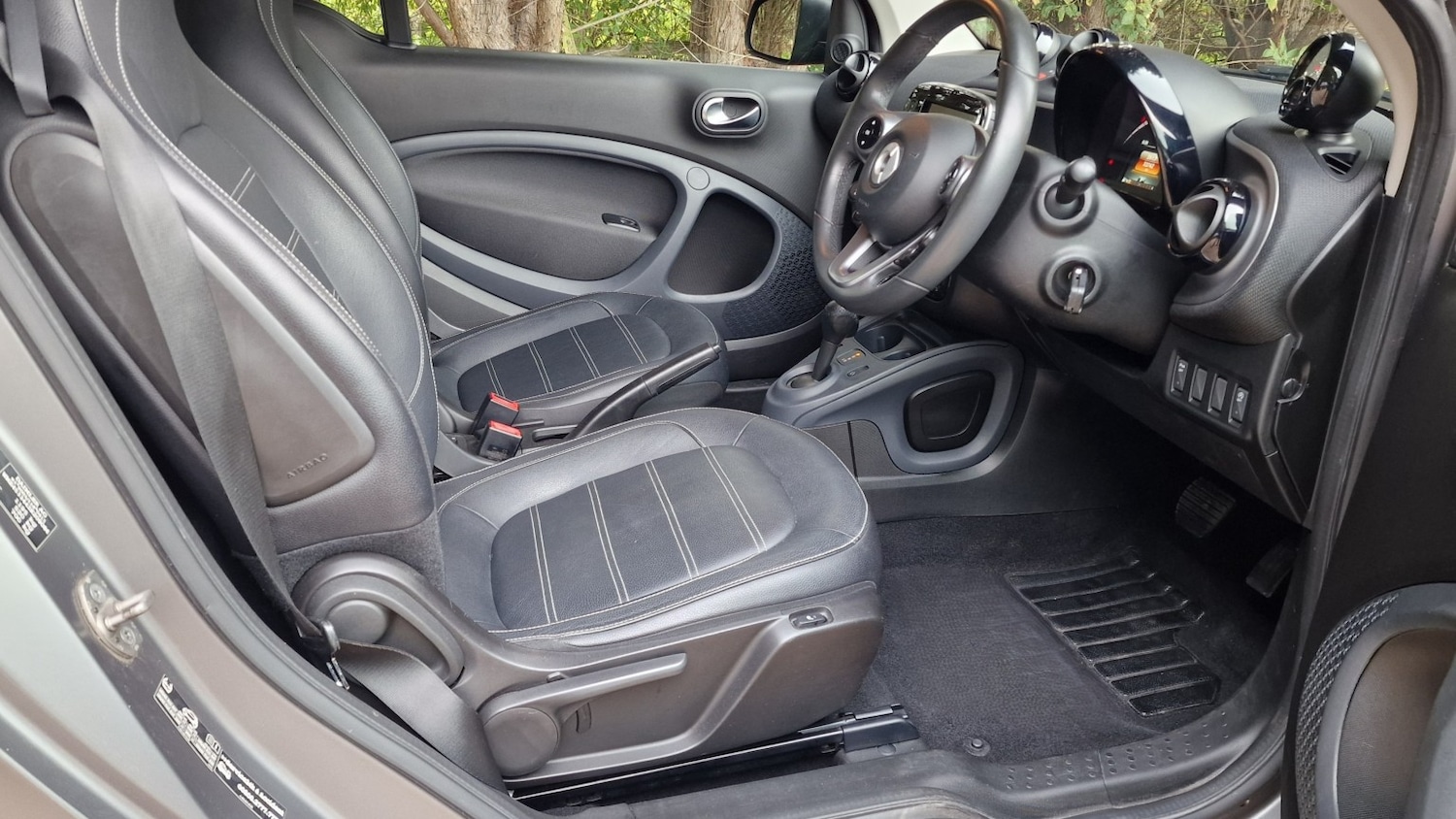 Used smart fortwo 2017 for sale - 76198174: Photo 6