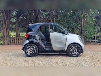 Used smart fortwo 2017 for sale - 75626926: Photo
