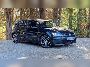Volkswagen - Golf