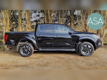 Used Nissan Navara 2020 for sale - 77864856: Photo