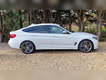 Used BMW 3 Series 2017 for sale - 76571147: Photo