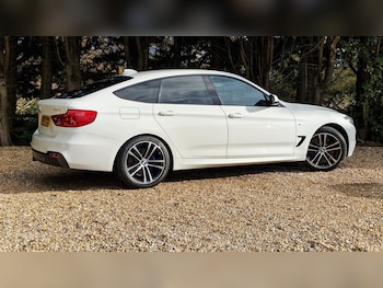 Used BMW 3 Series 2017 for sale - 76571147: Photo