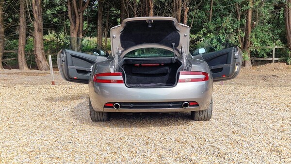 Used Aston Martin DB9 2008 for sale - 75626934: Photo 8